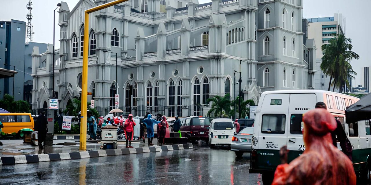 What makes an apartment a good investment in Lagos Mainland compared to the Island?